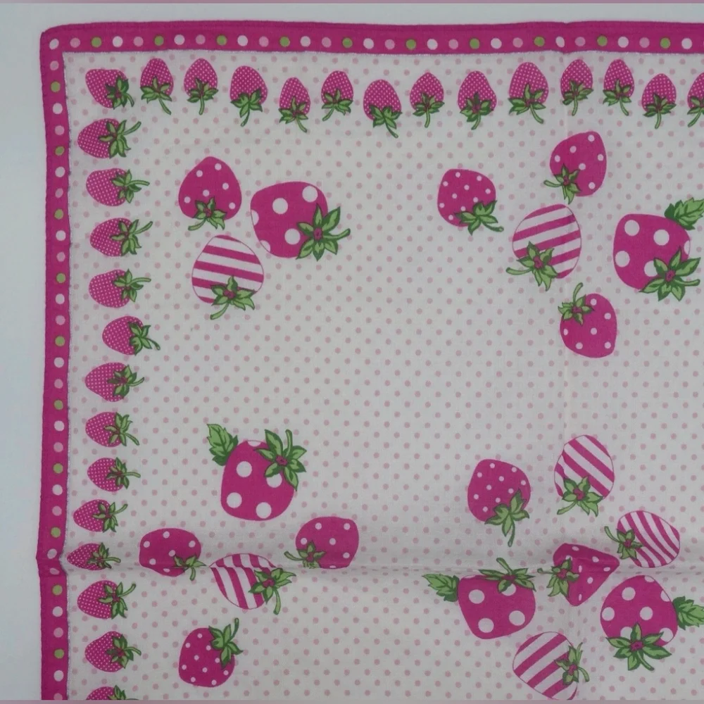 *RARE* Vintage Betsey Johnson Designer Scarf 💎 Ivory Pink Strawberry Embroidery - Picture 7 of 8